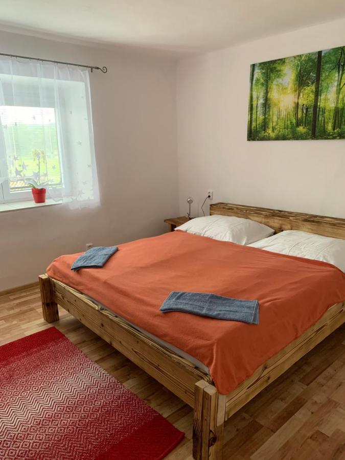 Zbytiny Bagian luar foto